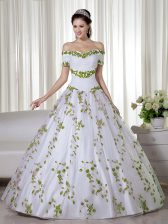 Sophisticated White Organza Lace Up Ball Gown Prom Dress Short Sleeves Floor Length Embroidery
