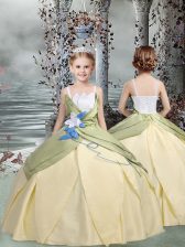 Popular Ball Gowns Girls Pageant Dresses Champagne Spaghetti Straps Taffeta Sleeveless Floor Length Lace Up