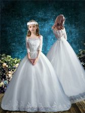 Customized Half Sleeves Tulle Brush Train Clasp Handle Flower Girl Dresses in White with Lace