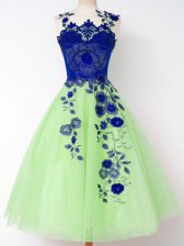 Graceful A-line Tulle Straps Sleeveless Appliques Knee Length Lace Up Vestidos de Damas