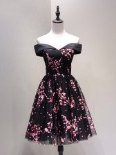 Captivating Black Sleeveless Lace and Appliques Knee Length Prom Dresses