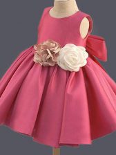  Sleeveless Taffeta Mini Length Clasp Handle Little Girls Pageant Dress Wholesale in Hot Pink with Bowknot and Hand Made Flower