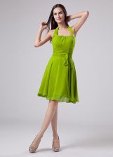 Best Selling Green Chiffon Zipper Halter Top Sleeveless Knee Length Dress for Prom Ruching