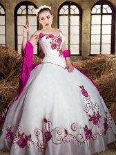  Sweetheart Sleeveless Quince Ball Gowns Floor Length Embroidery White Taffeta