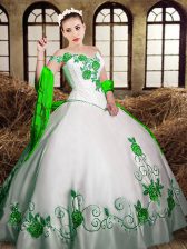Cute Sweetheart Sleeveless Taffeta Quince Ball Gowns Embroidery Lace Up