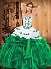  Sleeveless Embroidery and Ruffles Lace Up 15 Quinceanera Dress
