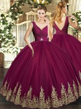  Burgundy Ball Gowns V-neck Sleeveless Tulle Floor Length Backless Beading and Appliques and Ruching Quinceanera Dresses