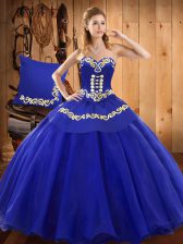  Blue Sweetheart Lace Up Ruffles Vestidos de Quinceanera Sleeveless