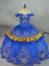 Dramatic Sleeveless Embroidery Lace Up Quinceanera Gown