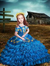 Classical Short Sleeves Organza Floor Length Lace Up Little Girl Pageant Dress in Blue with Embroidery and Ruffled Layers