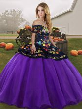  Purple Off The Shoulder Neckline Embroidery Vestidos de Quinceanera Sleeveless Lace Up
