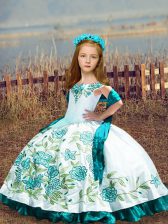 Hot Selling Off The Shoulder Sleeveless Lace Up Little Girl Pageant Gowns White Satin