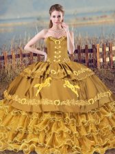  Sweetheart Sleeveless Organza Vestidos de Quinceanera Embroidery and Ruffles Brush Train Lace Up