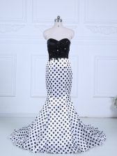 Enchanting White And Black Printed Zipper Sweetheart Sleeveless Dress for Prom Brush Train Lace