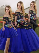 Sleeveless Tulle Floor Length Lace Up Sweet 16 Quinceanera Dress in Royal Blue with Embroidery