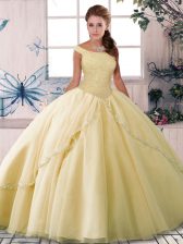  Sleeveless Tulle Brush Train Lace Up Quince Ball Gowns in Yellow with Beading