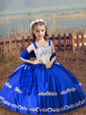 Nice Sleeveless Floor Length Beading and Embroidery Lace Up Little Girls Pageant Gowns with Royal Blue