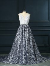  White And Black Printed Backless V-neck Sleeveless Prom Dress Brush Train Beading