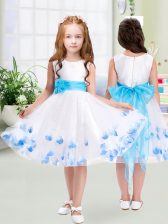 Deluxe White Tulle Zipper Scoop Sleeveless Knee Length Toddler Flower Girl Dress Appliques and Belt