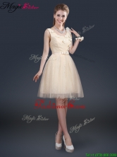 Lovely Scoop Fashionable Prom Dresses with Appliques and Belt BMT065BFOR