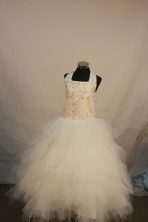 Discount Ball Gown Halter Top Neck Floor-Length White Appliques and Beading Flower Girl Dresses Y042426