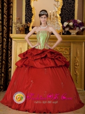 Zamora Mexico With Taffeta Pick-ups Remarkable Red and Green Embrioidery Floor-length Ball Gown For 2013 Spring Quinceanera Style QDZY024FOR