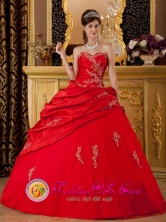 Discount Wine Red Sweet 16 Dress With Appliques Sweetheart With Taffeta For 2013 Quinceanera in Spring  IN   Blancas Nicaragua  Style QDZY228FOR 