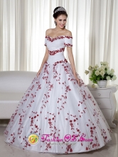 Bagala Panama Customize Off The Shoulder Embroidery Embellishment White and Red Quinceanera Dresses For 2013  Ball Gown Floor-length Taffeta and Organza Style ZY438FOR