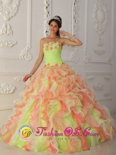 Changuinola Panama Strapless Ruffles Layered and Ruched Bodice Quinceanera Dress With Hand Made Flowers for 2013 Style QDZY004FOR 