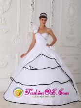 Hand Made Flowers Decorate One Shoulder For 2013 Arroyo Puerto Rico Summer Quinceanera Dress With Beading Wholesale Style QDZY307FOR