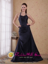 Black Halter Ruched Bodice Princess Floor-length Taffeta Beading Decorate Prom Dress for 2013 IN Cotoca Bolivia Wholesale Style PDHXQ061FOR
