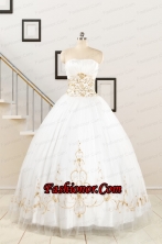 2015 Spring Sweet Beading White Quinceanera Dresses FNAO089FOR