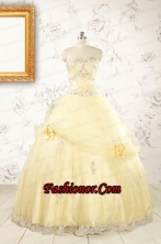 2015 Cute Beading Light Yellow Quinceanera Dresses FNAO129FOR