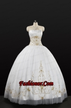 White Strapless 2015 Quinceanera Dress with Beading and Appliques FNAO5789FOR