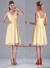Empire Light Yellow V Neck Knee Length Short Dama Dress with Ruching THPD264FOR